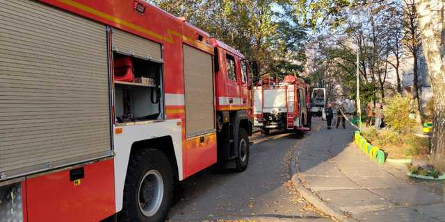 На Виноградаре вспыхнул пожар в 16-этажном доме