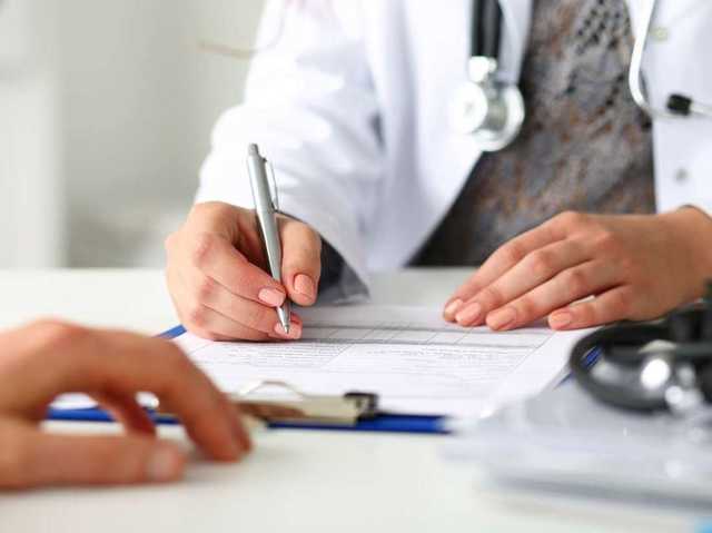 В уряді замислилися щодо доцільності медичних довідок