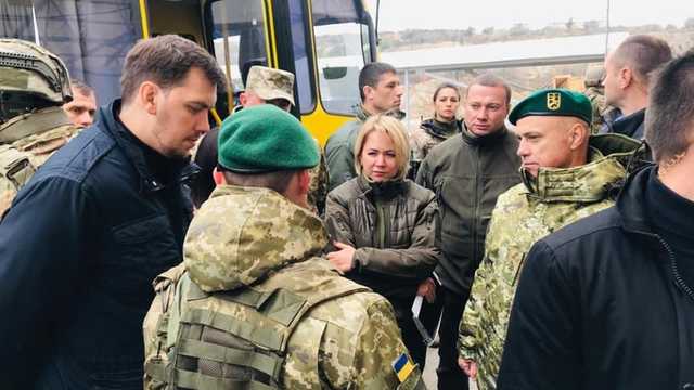 Вслед за Зеленским: Гончарук побывал на Донбассе