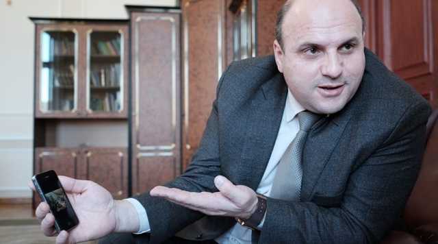 НАБУ підозрює голову Чернівецької облради Мунтяна в отриманні $180 тис. хабара