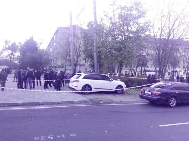 ДТП с зарезанным: в Мариуполе загадочно убили бизнесмена