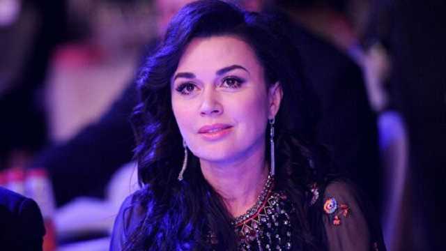 Болезнь Заворотнюк: в России впервые подтвердили, что у актрисы рак