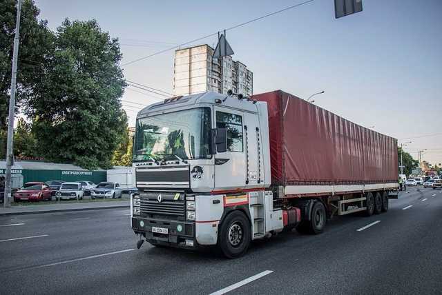 В Киеве решили позаботиться о воздухе и ограничить въезд грузовиков в город