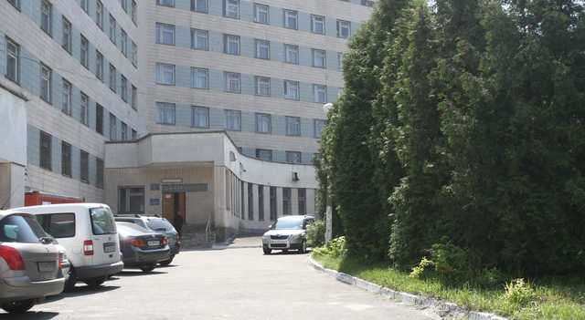 В Киеве из окна психиатрической клиники выпрыгнули три подростка