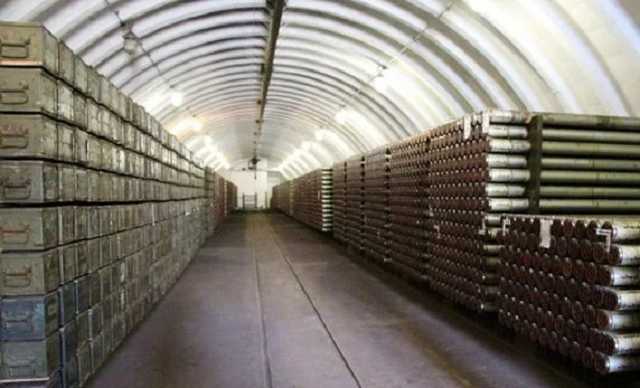 В Генштабе объяснили, почему приостановили строительство военных складов