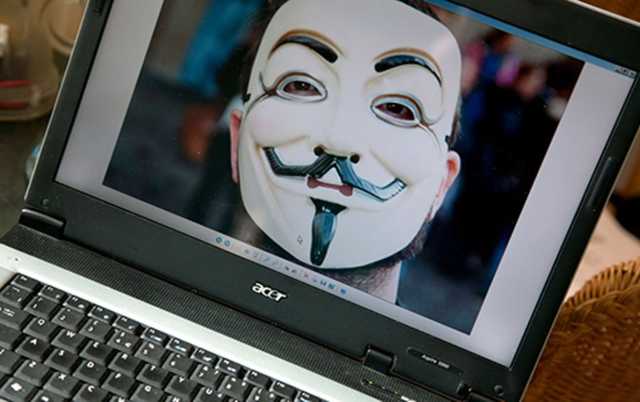 Кто стоит за компроматным цунами против Зеленского — эксперт