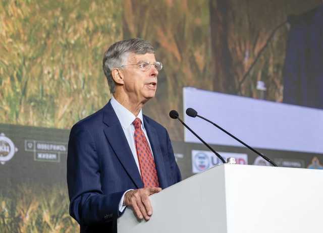 Посол США в Украине Тейлор подтвердил, что Трамп шантажировал Зеленского