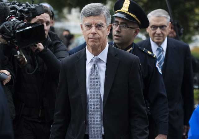 Тейлор дал показания Конгрессу: Трамп мог признать Крым российским