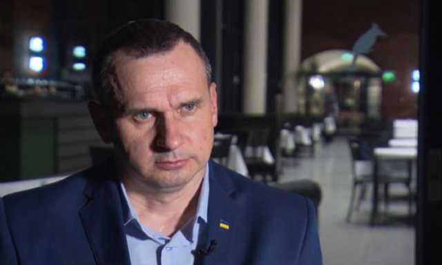 Украинцы, приезжающие в Россию зарабатывать деньги, не вызывают уважения, - Сенцов