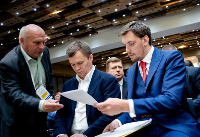 Павел Вернивский: “Эти два мечтателя начинают раздражать”