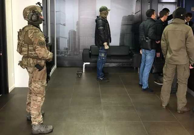 СБУ пришла за смотрящим присвоившим миллиард Вадимом Столаром: идут обыски