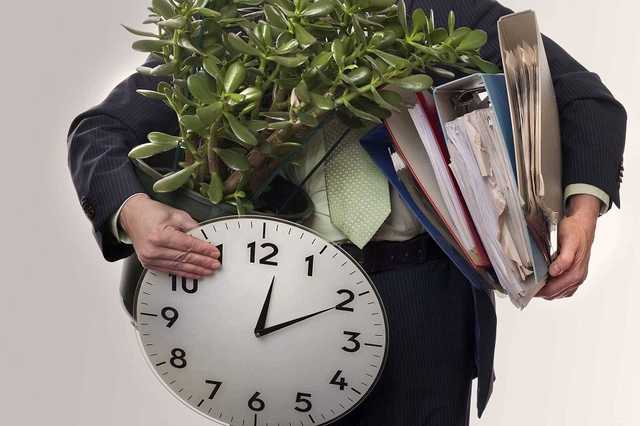 Зеленский приказал готовить новый Трудовой кодекс, позволяющий легче увольнять работников