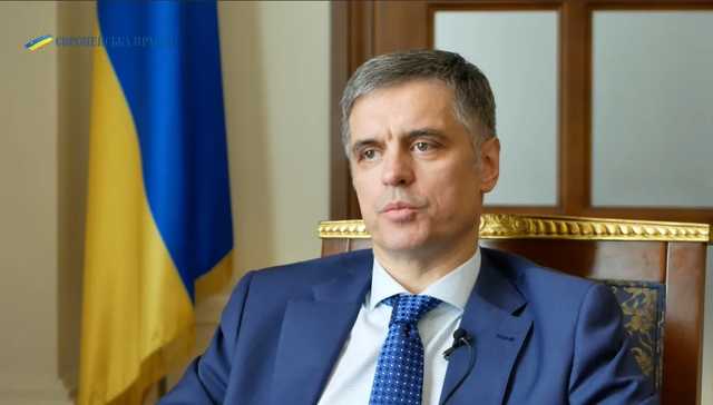 Пристайко заявил, что украинцы требуют от Зеленского договориться с Кремлем