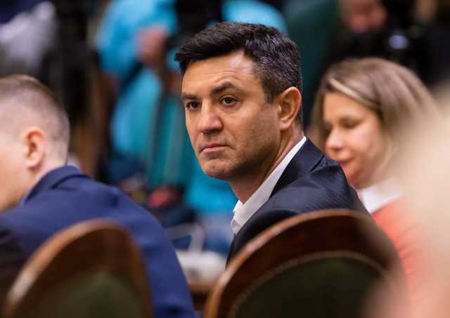 «Слуга народа» Дубинский убрал из эфира свое же расследование о коллеге Тищенко