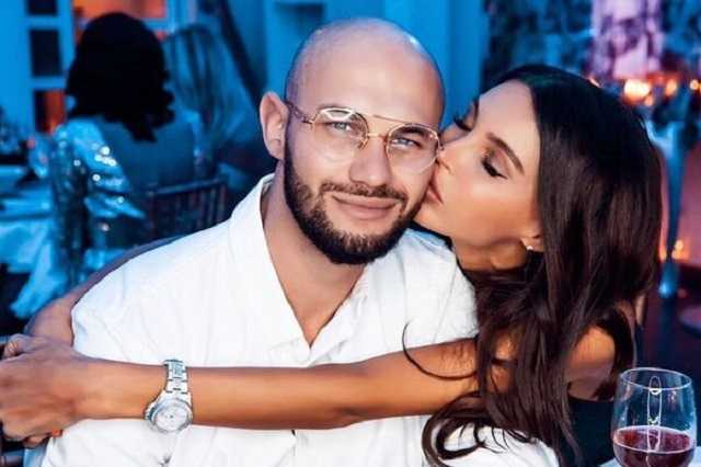 "От слова фиалка!" Жену популярного российского рэпера высмеяли за безграмотность