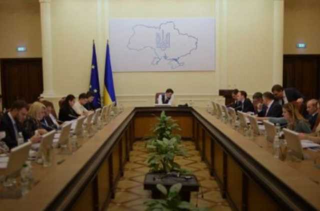 У Гончарука взялись за малообеспеченных и водителей: что это значит