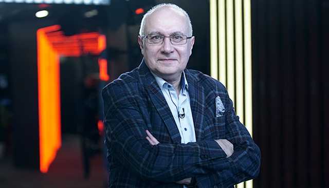 " ,  "-".  , ?   !", - 