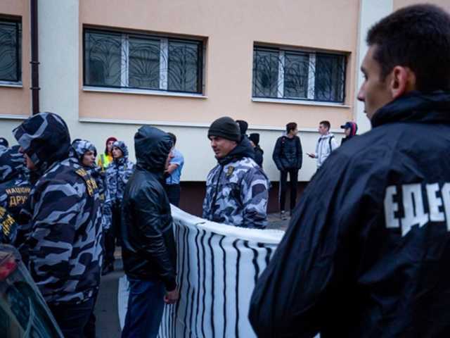 В Виннице подрались силовики и представители Нацдружины