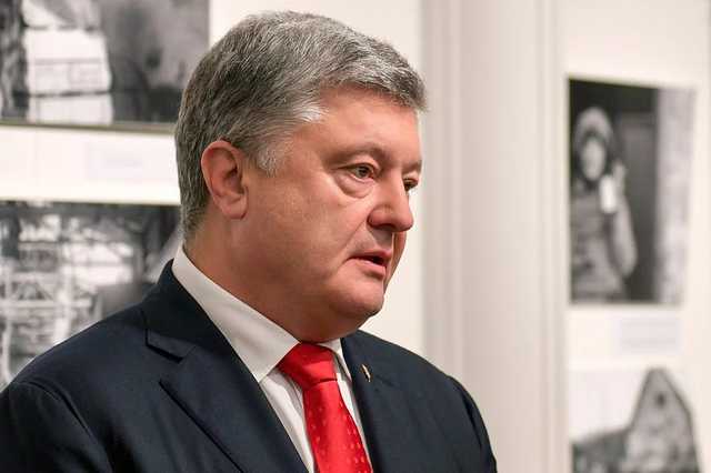 Independent: Уголовное преследование Порошенко может расколоть Украину