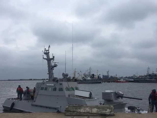 Появились фото повреждений бронекатера «Бердянск», снятые изнутри