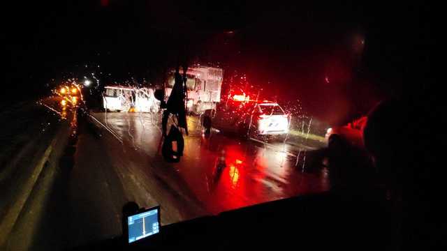 На трасі Київ-Чоп мікроавтобус потрапив у жахливе лобове зіткнення з фурою