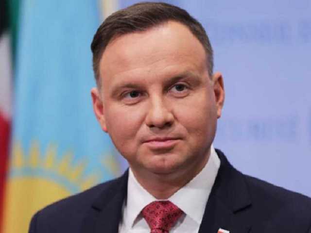 Президент Польши получил премию за демократизацию украинского общества
