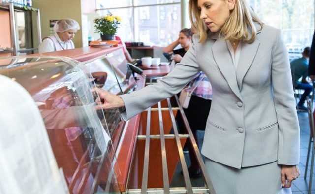 Елена Зеленская поделилась планами по реформированию питания в школах