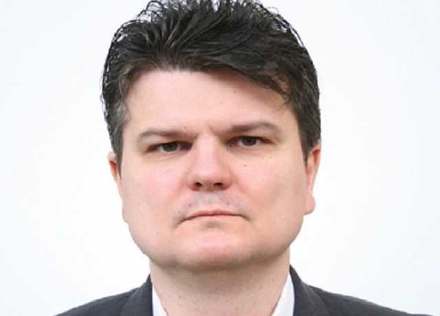 Завели три дела: "слугу народа" уличили в "уголовке"