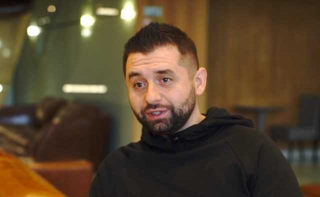 Арахамия анонсировал еще три сделки общей стоимостью $1,4 млрд после продажи Vodafone