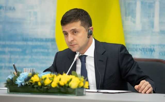 Зеленский ввел новые санкции против России: кто попал в списки