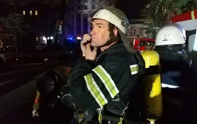 В центре Киева горит элитный ЖК