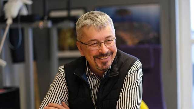 Блогер Монова о доме Ткаченко на Трухановом: Пиз**т так, что фалды заворачиваются