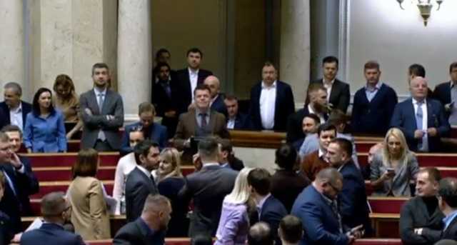 В Раде подрались "слуги народа"