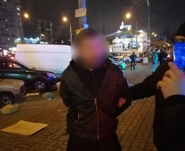 В Киеве двое мужчину пытались похитить помощницу нардепа за выкуп в полмиллиона долларов
