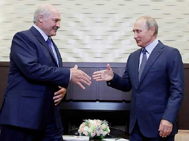 "Электричество кончилось": встреча Путина с Лукашенко началась в темноте