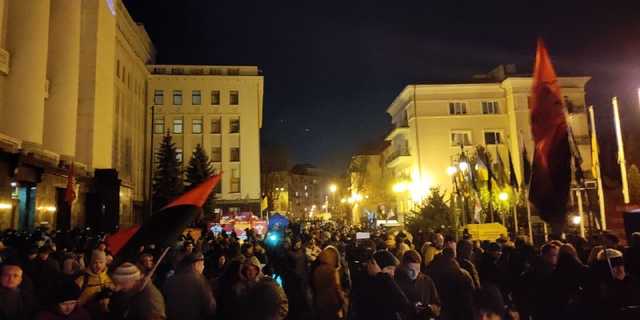 Під час акції під ОП одному з активістів стало зле