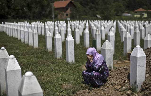 Фашик Донецкий: Серебеница и Путин. Как дед облажался