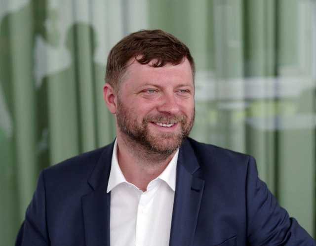 “Слуга народа” проведет новогодний корпоратив за миллион гривен, – Корниенко