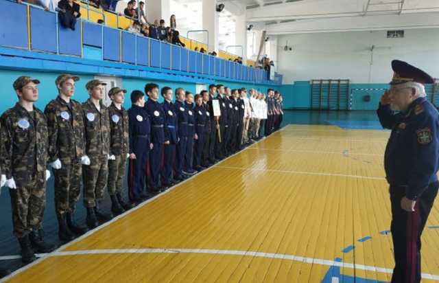 Засуджений за організацію “референдуму” пенсіонер Баканов займається патріотичним вихованням