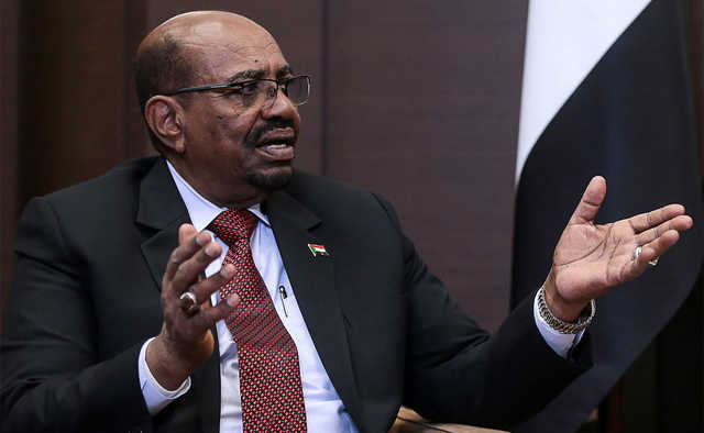 Экс-президента Судана бросили за решетку на два года за коррупцию