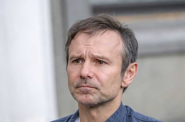 Пресс-секретарь Вакарчука отредактировала пост, где упоминала “величие арийской расы”