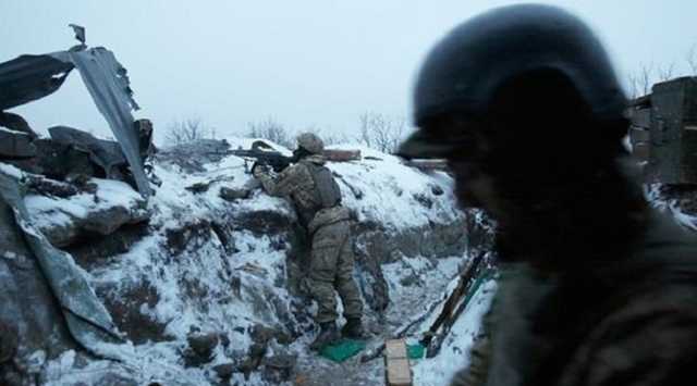 На Донбассе ранили украинского бойца