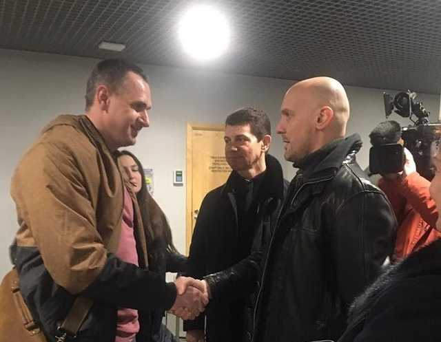 Сенцов прибыл на реабилитацию в Латвию