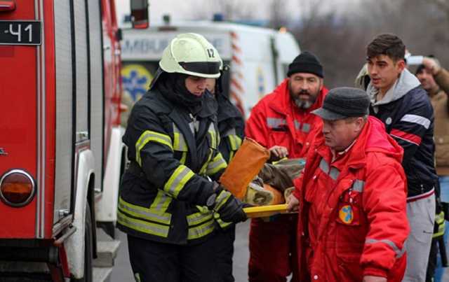 В Черниговской области в ДТП погибли три человека, 15 пострадавших