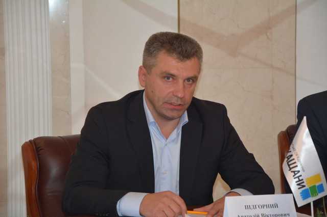 Феодал Тальнівського району. Голова Черкаської облради продовжує скуповувати землю