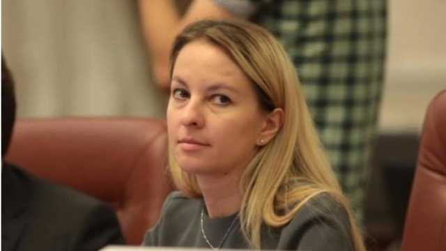 Соколовская рассказала, как будут работать электронные трудовые книжки