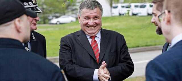 Михаил Подоляк: “Зачем Авакову Голгофа?”