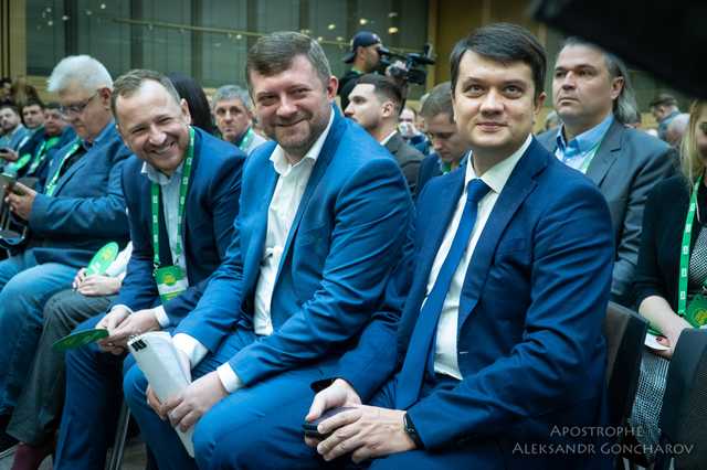 Хор им. Веревки и нарастающее брожение: кто и как делит «Слугу народа»