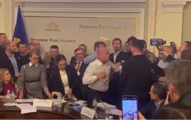 Нардеп Кива угрожал меня порезать и съесть, – “слуга народа” Мотовиловец