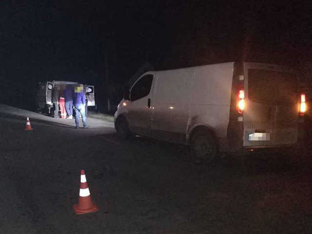 В Винницкой области автомобиль переехал пьяного мужчину, который лежал на дороге